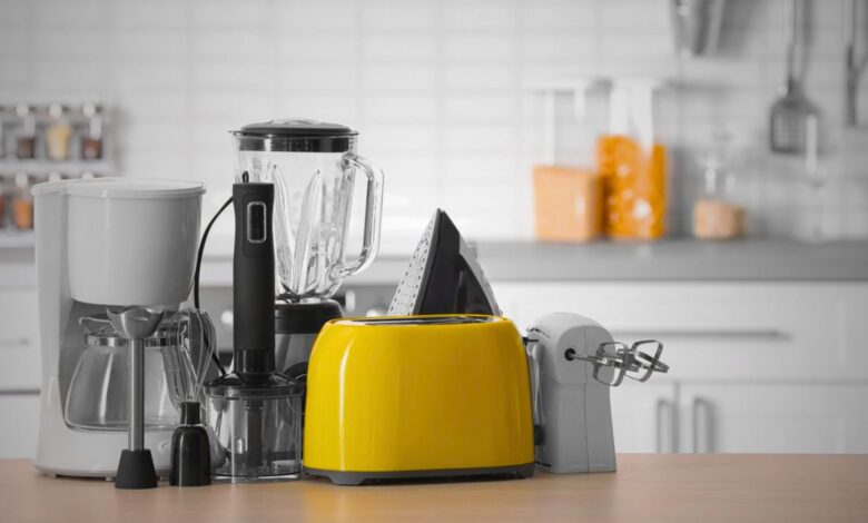 An assortment of basic kitchen appliances